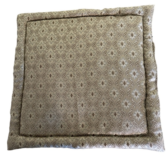 Puffy Dog Bed Handmade Machine Washable - Picture 2 of 3